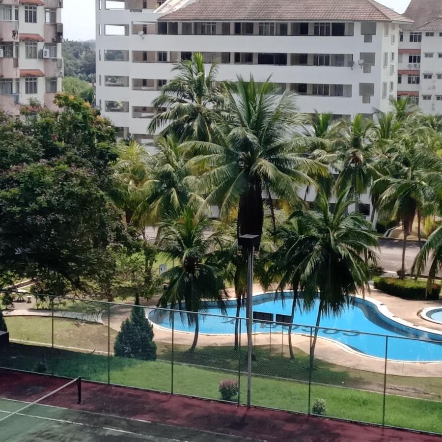 Family Pd At Cocobay *